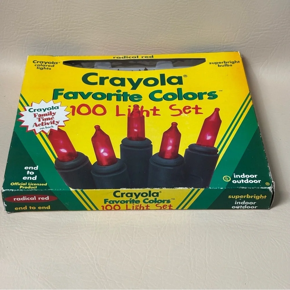 Vintage 1996 Crayola 100 Light Set RADICAL RED Colors Indoor/Outdoor 47.5 Ft
